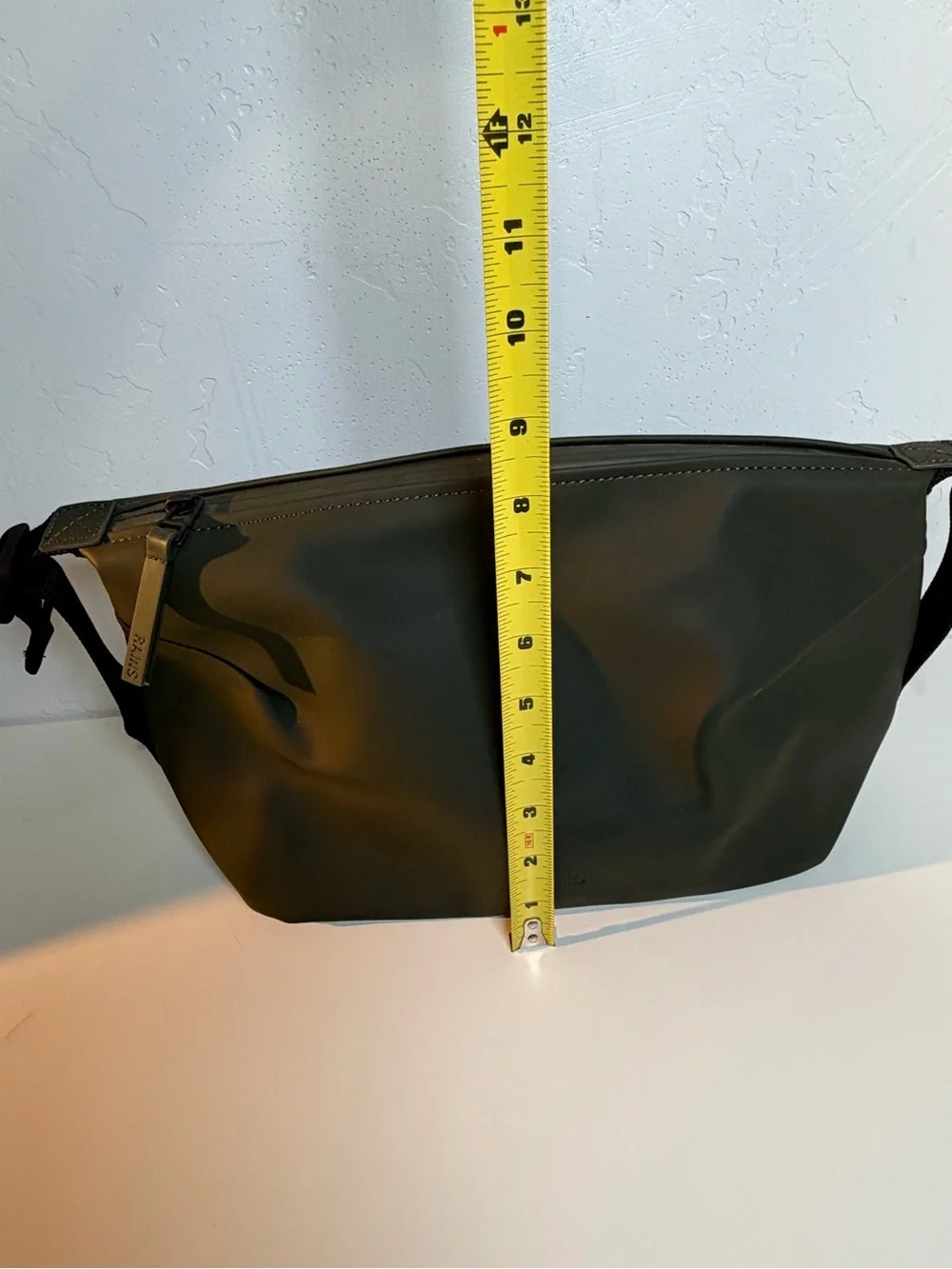 Rains Hilo Weekend Bag Large with Rains Hilo Wash Bag Olive Green